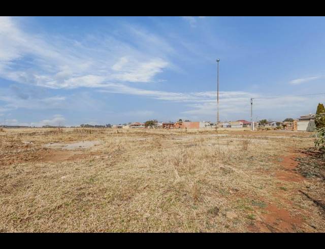 LAND FOR SALE IN ESSELEN PARK